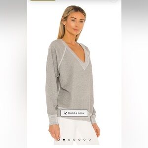 THE GREAT. V neck Sweatshirt in Varsity Gray. 2 M